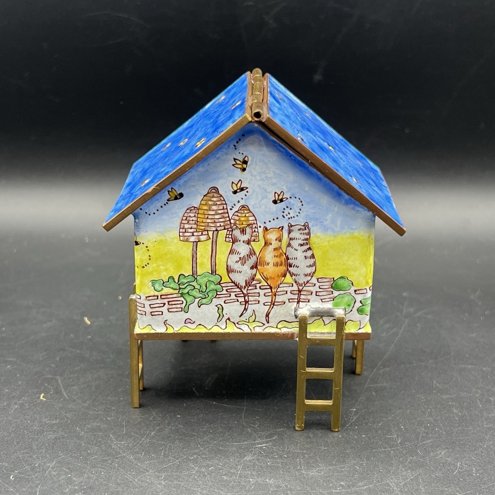 Empress Arts Stamp Holder Honey Bee Hive Cats Trinket Box 2 Section Lid Enamel